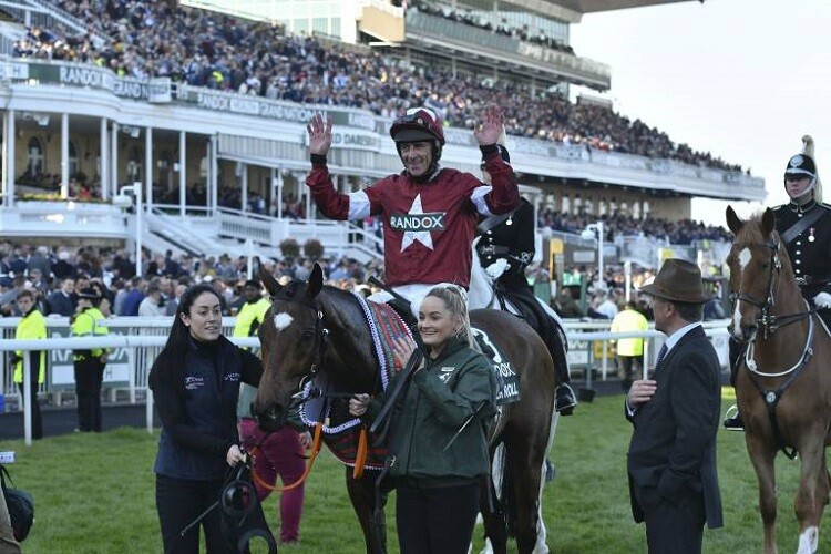 Aintree-Renbahn Grand National 2019